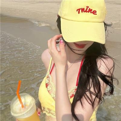 墙里的女人